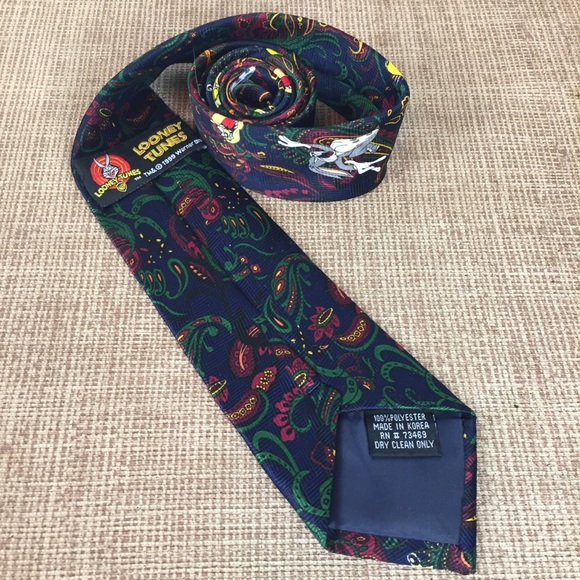 Looney Toons Tie Paisley Print - Picture 2 of 2